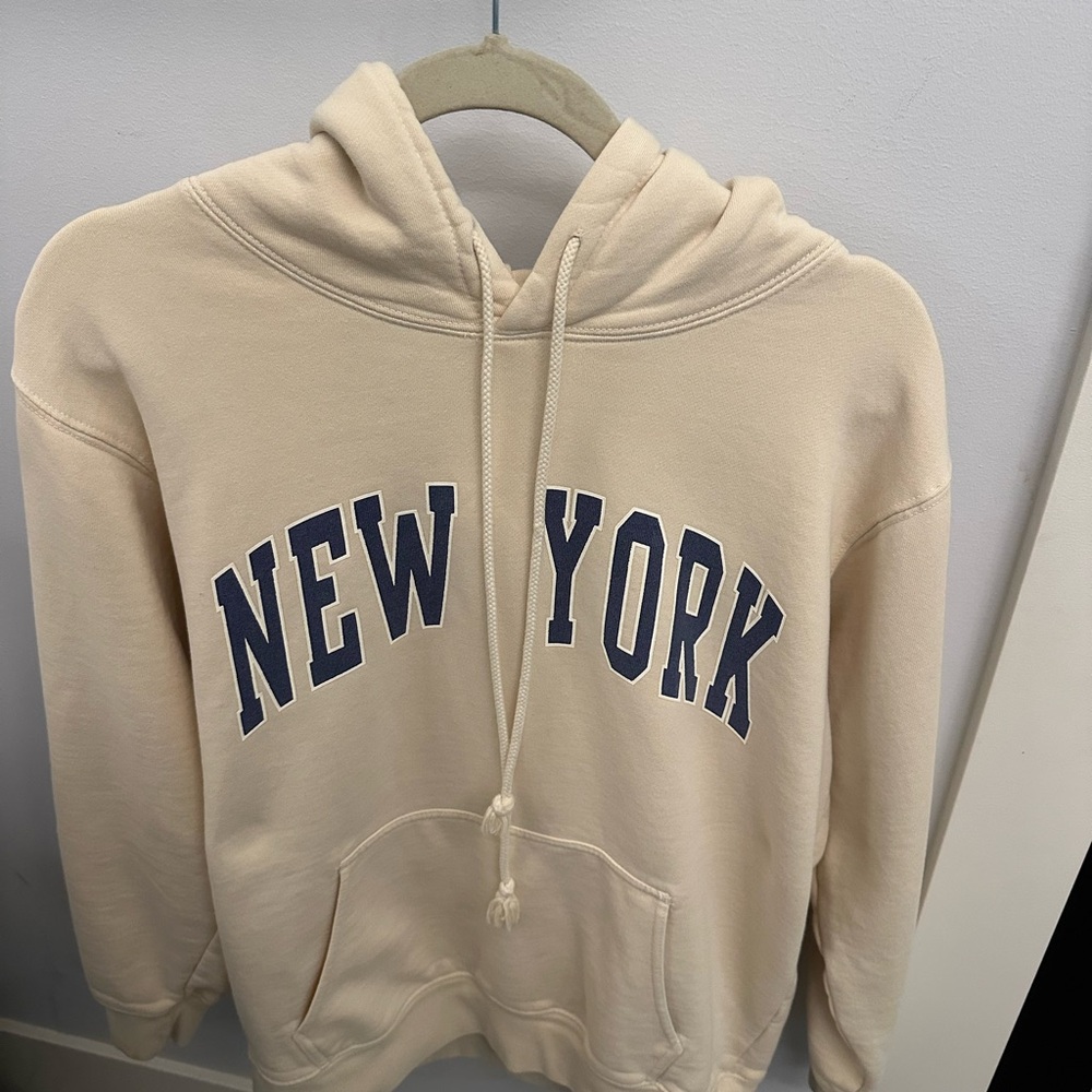 Brandy Melville CHRISTIE NEW YORK HOODIE